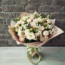 Букет цветов из:  Альстромерии, Розы и Хризантемы в Армавире
