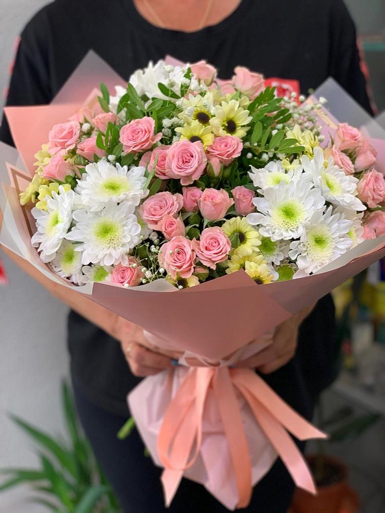 Букет цветов из: Розы и Хризантемы в Армавире