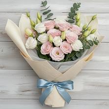 Букет цветов из:  Лизиантусы в Армавире