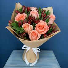 Букет цветов из:  Розы и Альстромерии в Армавире