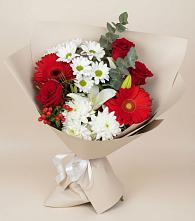 Букет цветов из:  Розы, Хризантемы, Герберы и Лилии в Армавире