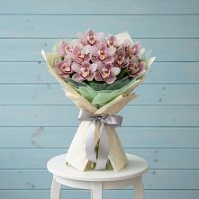Букет цветов из:  Орхидеи и Розы в Армавире