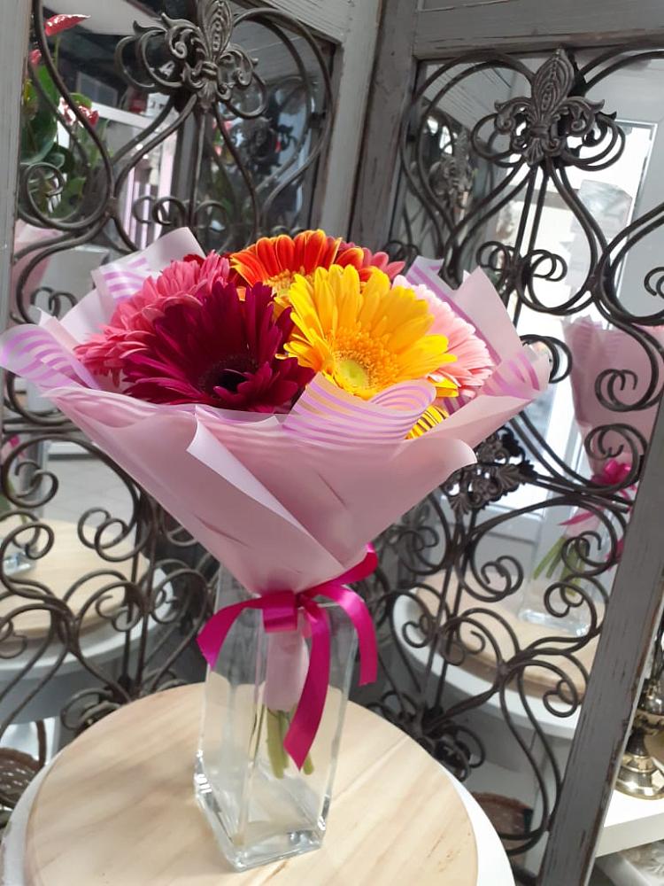 Букет цветов из: Герберы в Армавире