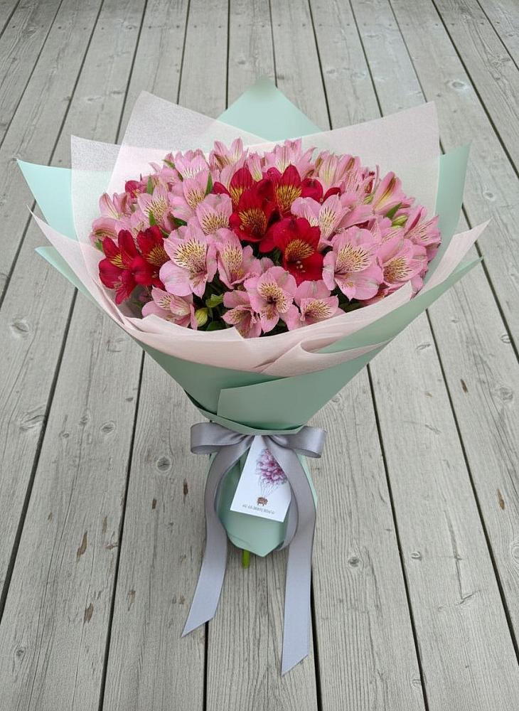 Букет цветов из: Альстромерии в Армавире