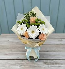 Букет цветов из:  Герберы, Розы и Хризантемы в Армавире
