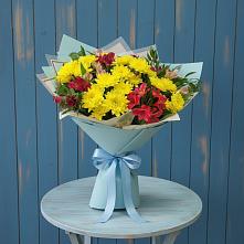 Букет цветов из:  Альстромерии и Хризантемы в Армавире