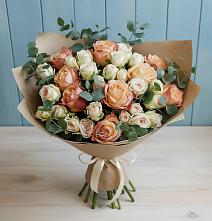 Букет цветов из:  Альстромерии и Розы в Армавире