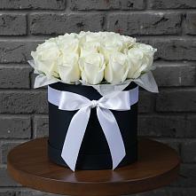 Цветочная композиция из Розы в шляпной коробке #REPLACE_PRED# Армавире